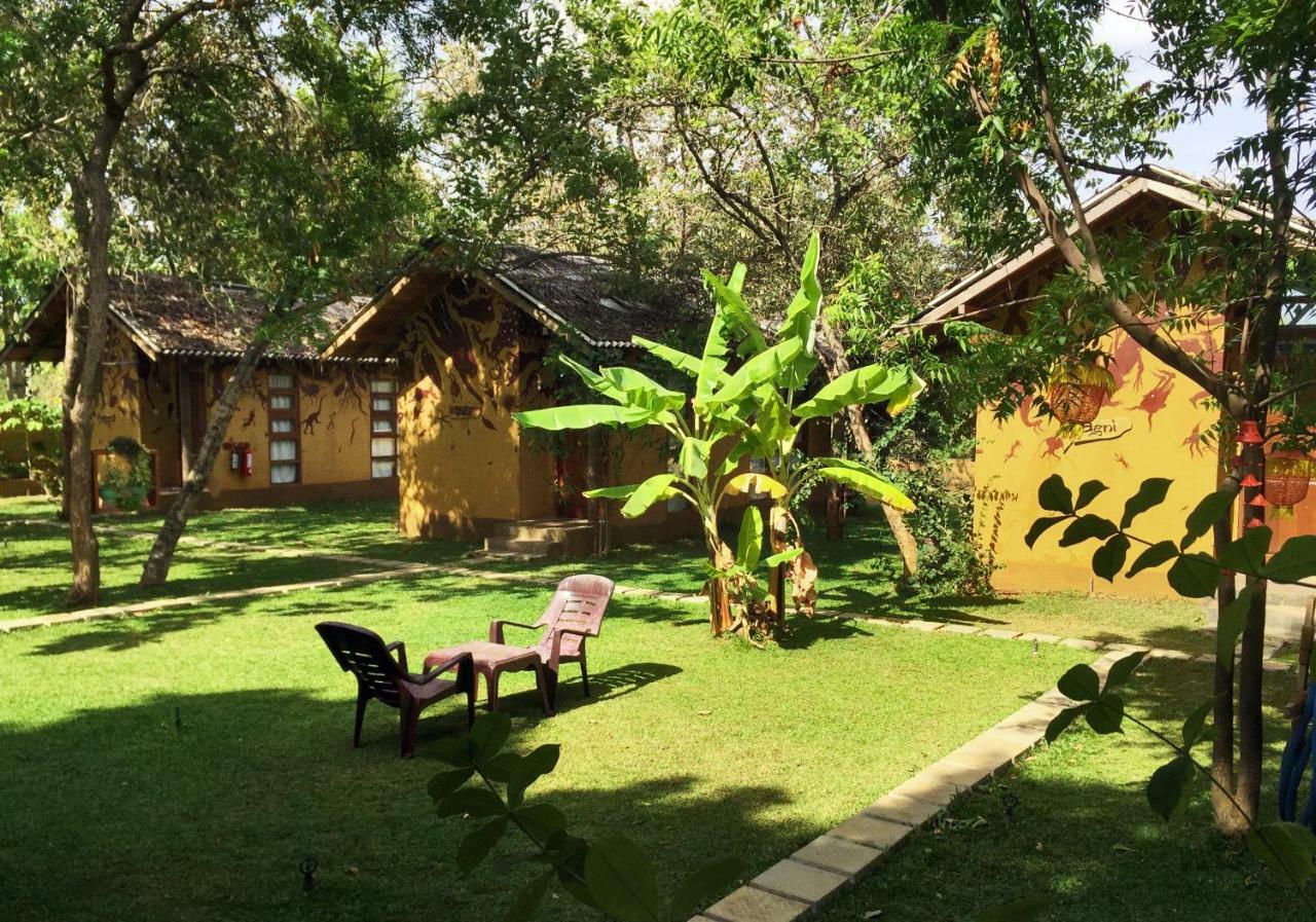 Sat Nam Village Eco-Hotel Sigiriya Bagian luar foto